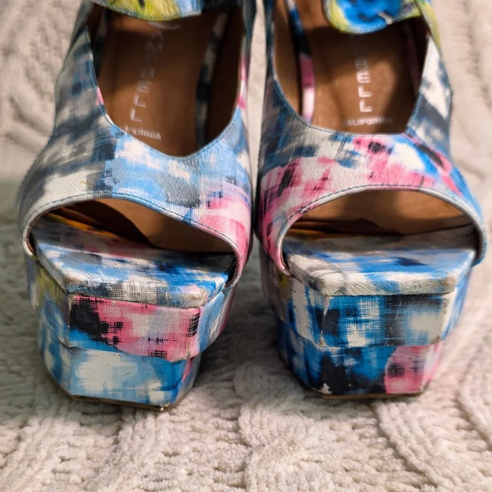 Jeffrey‎ Campbell Ibiza Platform WILD Heels Blue Pink Abstract Women 8 Excellent